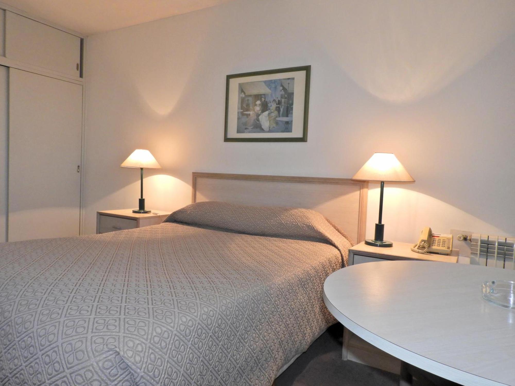 Hotel Tres Cruces มอนเตวิเดโอ ภายนอก รูปภาพ
