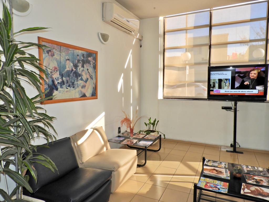 Hotel Tres Cruces มอนเตวิเดโอ ภายนอก รูปภาพ