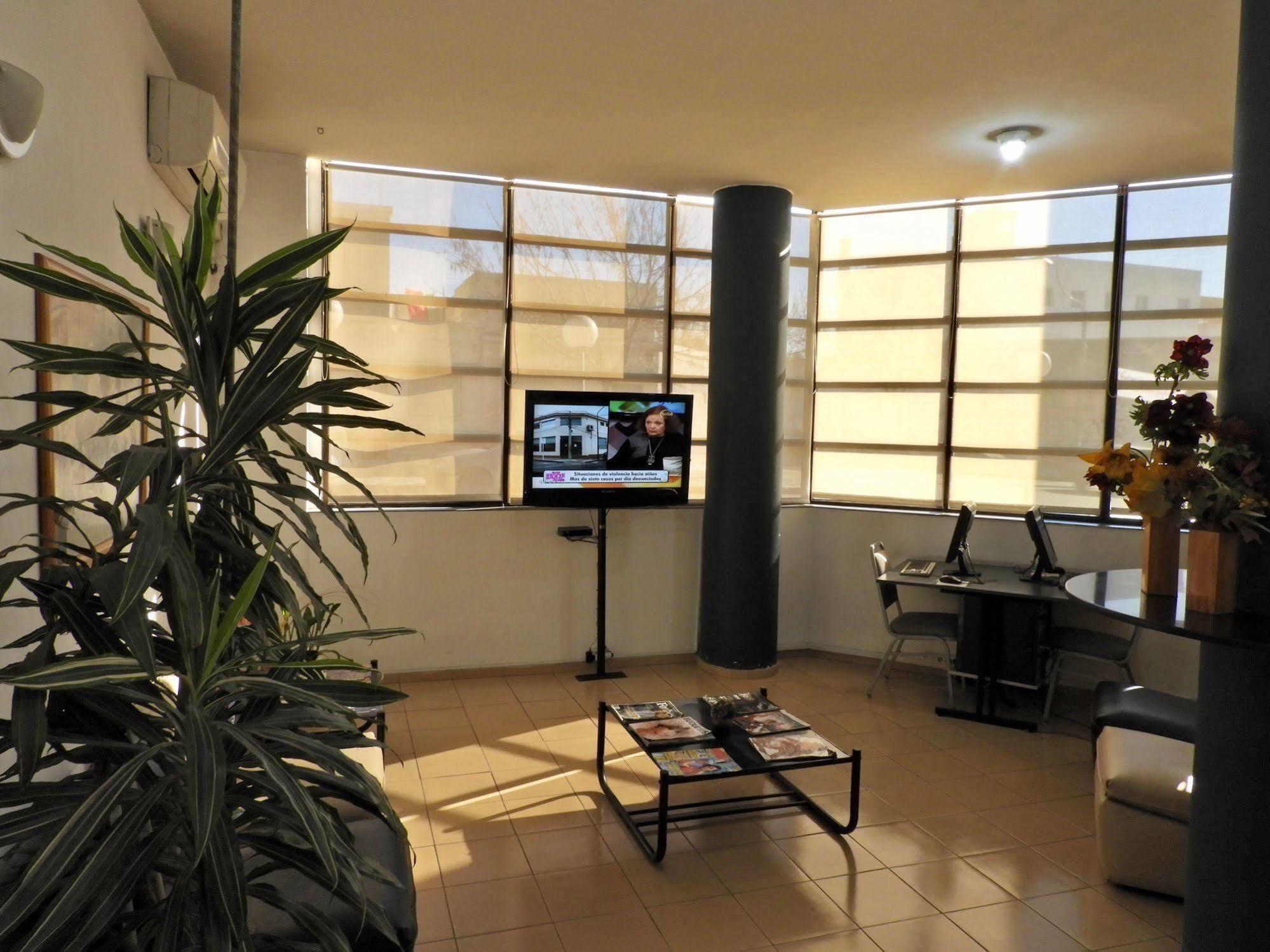Hotel Tres Cruces มอนเตวิเดโอ ภายนอก รูปภาพ