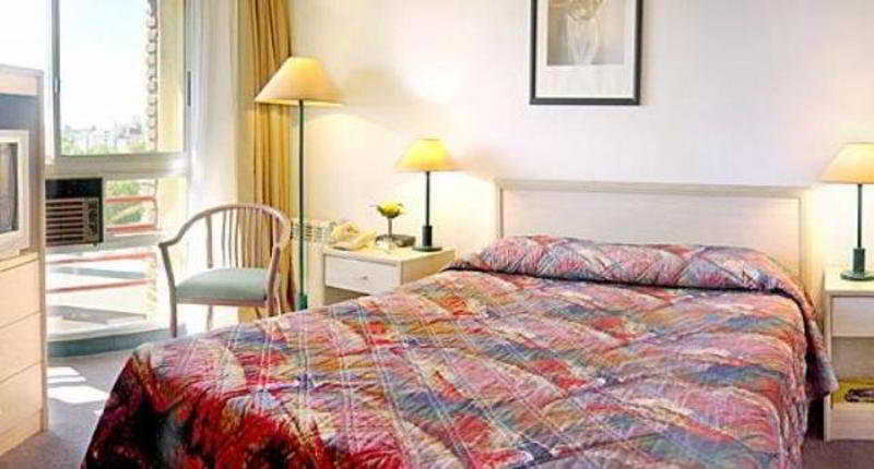 Hotel Tres Cruces มอนเตวิเดโอ ภายนอก รูปภาพ